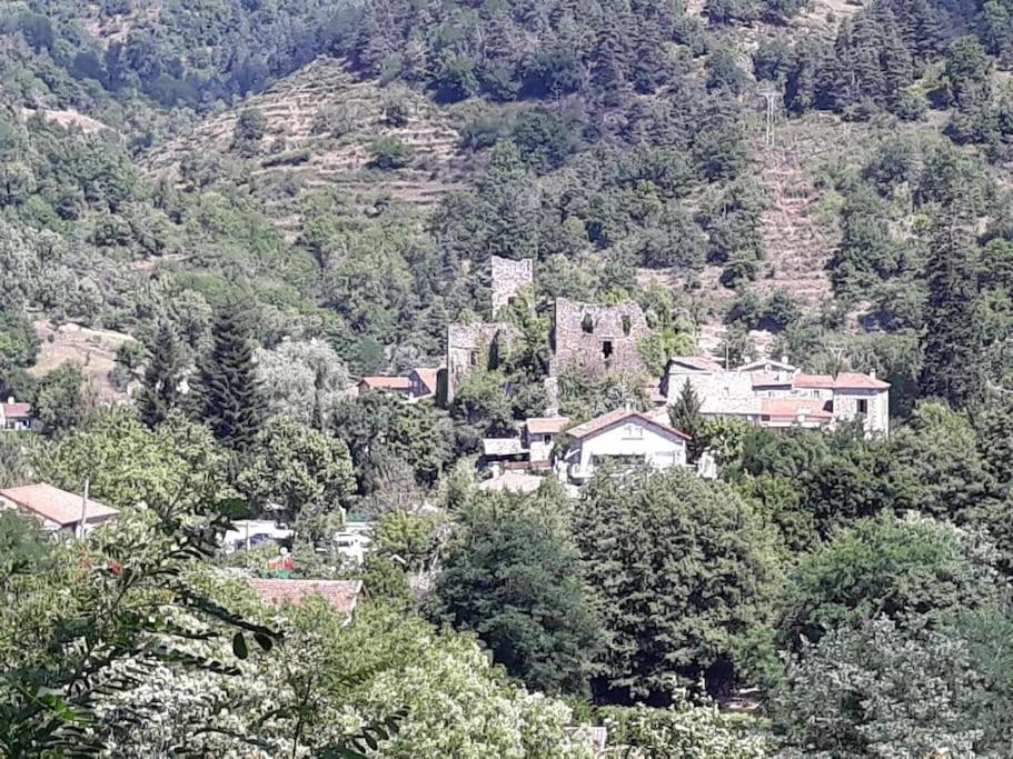 Gite Le Rocher Du Chateau De Retourtour Lamastre Dış mekan fotoğraf