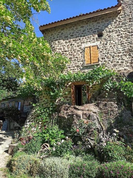 Gite Le Rocher Du Chateau De Retourtour Lamastre Dış mekan fotoğraf