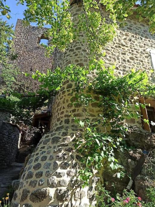 Gite Le Rocher Du Chateau De Retourtour Lamastre Dış mekan fotoğraf