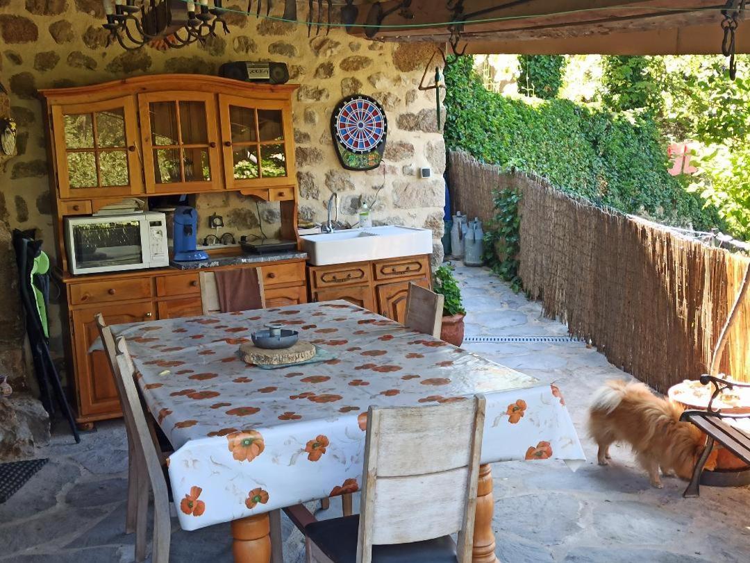 Gite Le Rocher Du Chateau De Retourtour Lamastre Dış mekan fotoğraf