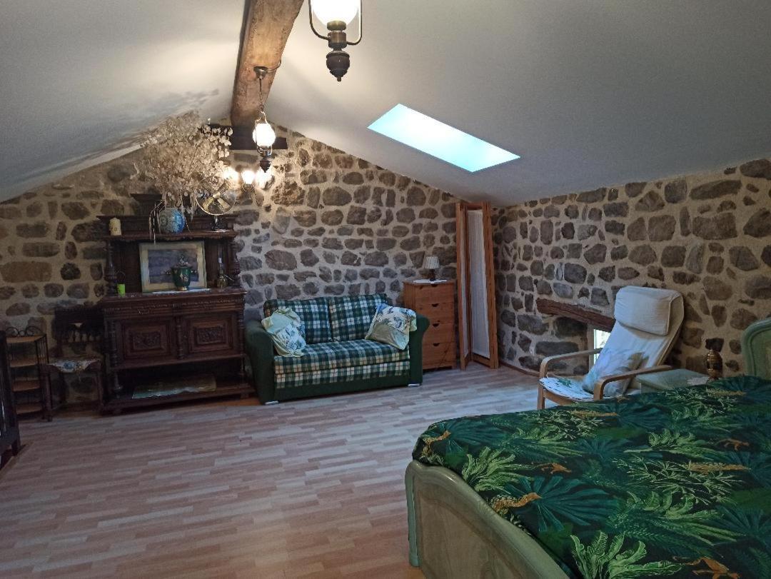 Gite Le Rocher Du Chateau De Retourtour Lamastre Dış mekan fotoğraf
